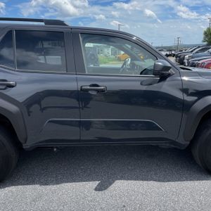 2025 Toyota 4RUNNER SR5 — миниатюра 11