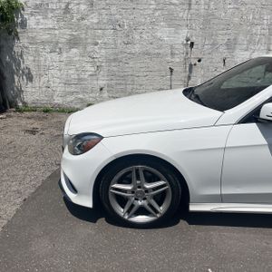 2014 Mercedes-BENZ E-CLASS 照片 2