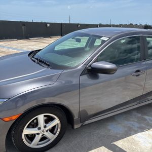2017 Honda CIVIC LX 照片 2