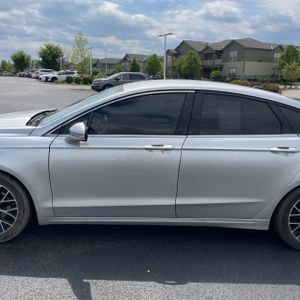 FORD FUSION SE - 4