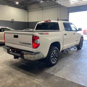 TOYOTA TUNDRA - 8