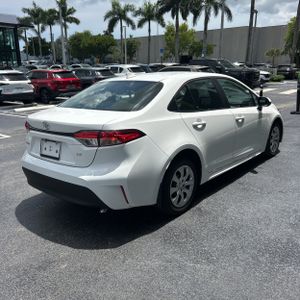 صورة 8 لـ 2025 Toyota COROLLA LE
