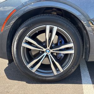 صورة 17 لـ 2019 BMW X7 XDRIVE40I