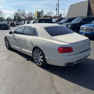 Bentley Flying Spur V8 - 5