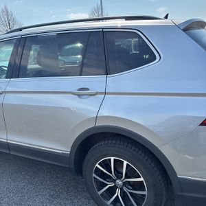 VOLKSWAGEN TIGUAN SE 4MOTION - 6