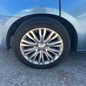 2011 Chrysler 200 LIMITED — миниатюра 19