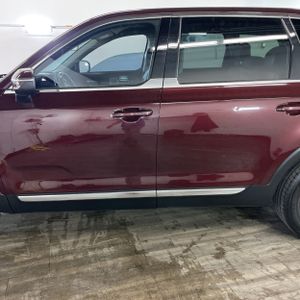 KIA TELLURIDE LX - 4