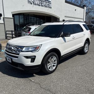 FORD EXPLORER XLT - 1