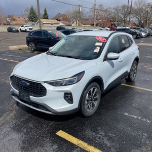 FORD ESCAPE PLATINUM - 1