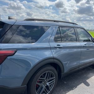 FORD EXPLORER ST - 9