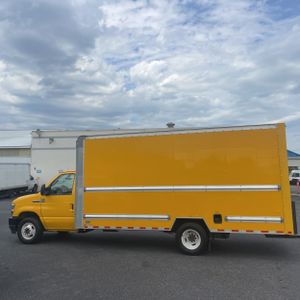 FORD E-350 CUTAWAY - 3