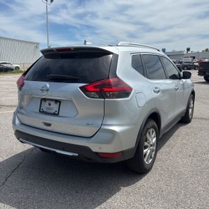 NISSAN ROGUE SV - 8
