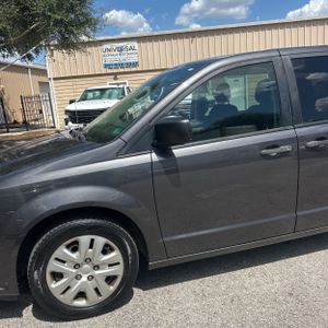 2019 Dodge GRAND CARAVAN SE 照片 2