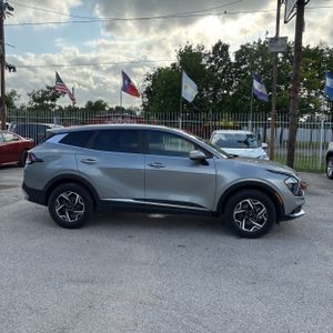 KIA SPORTAGE LX - 10