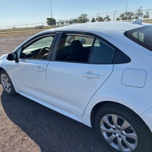 2022 Toyota COROLLA LE 照片 6
