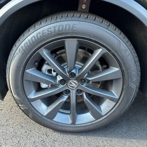 صورة 17 لـ 2026 Acura MDX SH-AWD W/A-SPEC