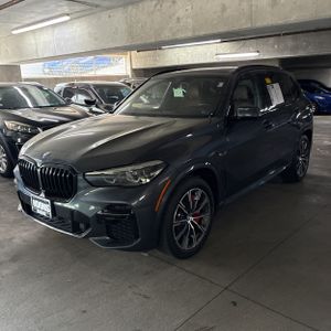 صورة 1 لـ 2022 BMW X5 XDRIVE45E