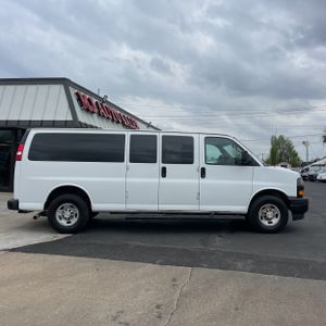 CHEVROLET EXPRESS LS 3500 - 10