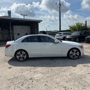 2016 Mercedes-BENZ C 300 照片 10