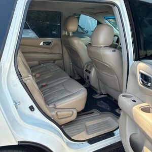 2015 Nissan PATHFINDER SL 照片 35
