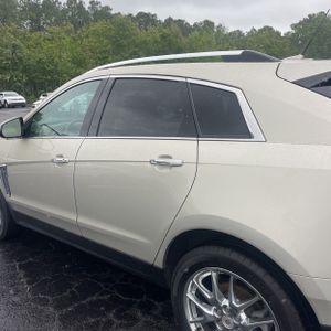 CADILLAC SRX PREMIUM COLLECTION - 6