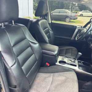 2019 Toyota 4RUNNER SR5 — миниатюра 32
