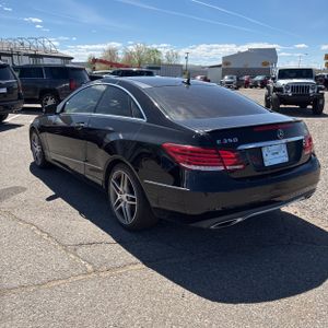 MERCEDES-BENZ E-CLASS - 5