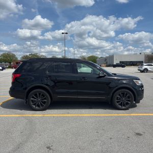 FORD EXPLORER XLT - 10
