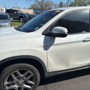 HONDA PASSPORT EX-L - 2