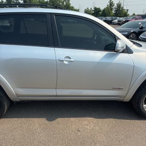 2011 Toyota RAV4 SPORT thumbnail 11