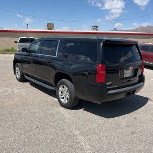 CHEVROLET SUBURBAN LT - 5