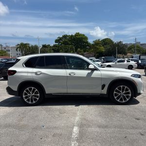 صورة 10 لـ 2026 BMW X5 SDRIVE40I