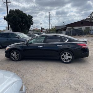 2013 Nissan ALTIMA 3.5 SV 照片 3