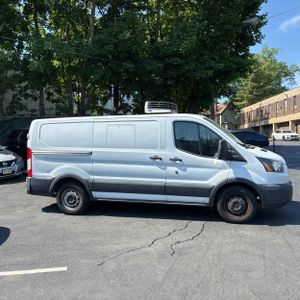 FORD TRANSIT 150 - 10