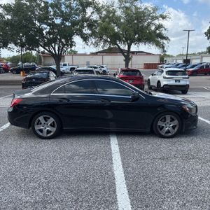 MERCEDES-BENZ CLA - 10