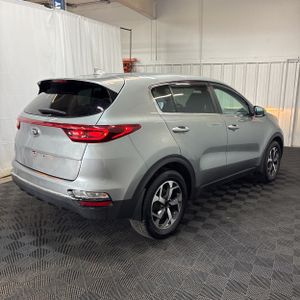 KIA SPORTAGE LX - 8