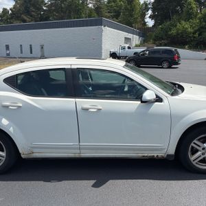 صورة مصغرة 11 لـ 2010 Dodge AVENGER R/T
