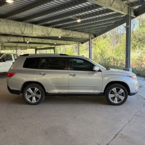 TOYOTA HIGHLANDER - 10