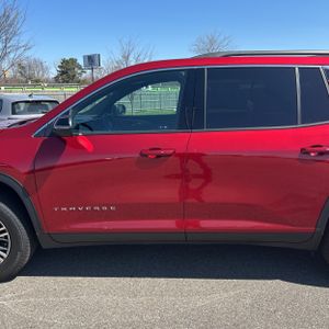 CHEVROLET TRAVERSE LT - 4