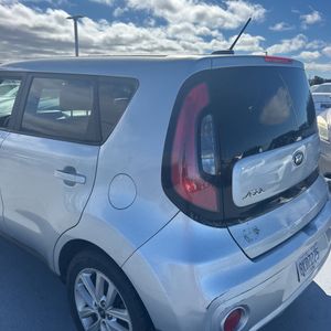2017 KIA SOUL + — миниатюра 57