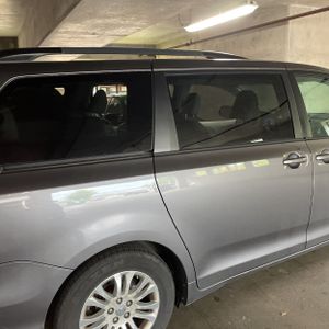 TOYOTA SIENNA - 9