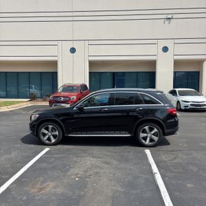 2016 Mercedes-BENZ GLC photo 3