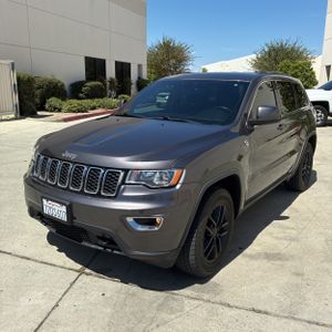 2017 JEEP GRAND CHEROKEE LAREDO 照片 1