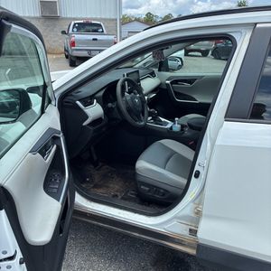 2021 Toyota RAV4 LIMITED 缩略图 32