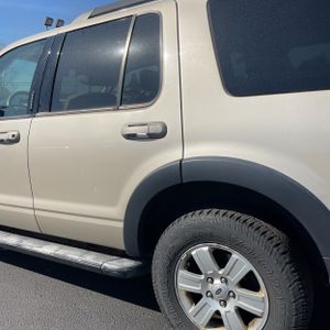 FORD EXPLORER XLT - 6