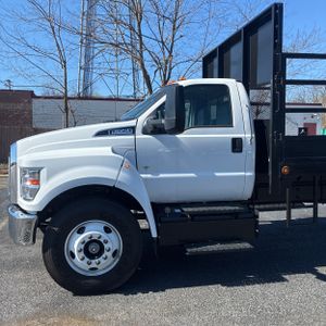 FORD F-650 GAS - 2