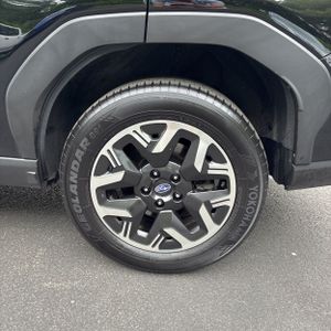 2025 Subaru FORESTER PREMIUM — миниатюра 18