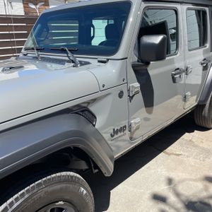 صورة 4 لـ 2022 JEEP WRANGLER UNLIMITED SPORT
