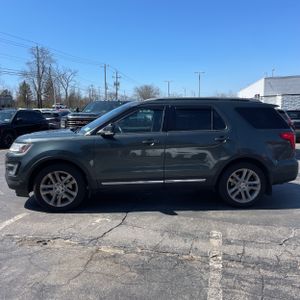 FORD EXPLORER XLT - 3