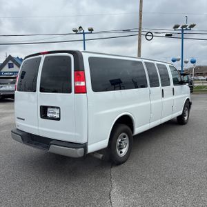 CHEVROLET EXPRESS LT 3500 - 8